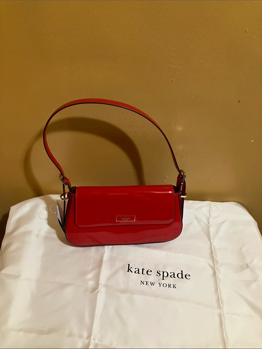 kate spade Glossyf Red Patent Leather Shoulder Bag